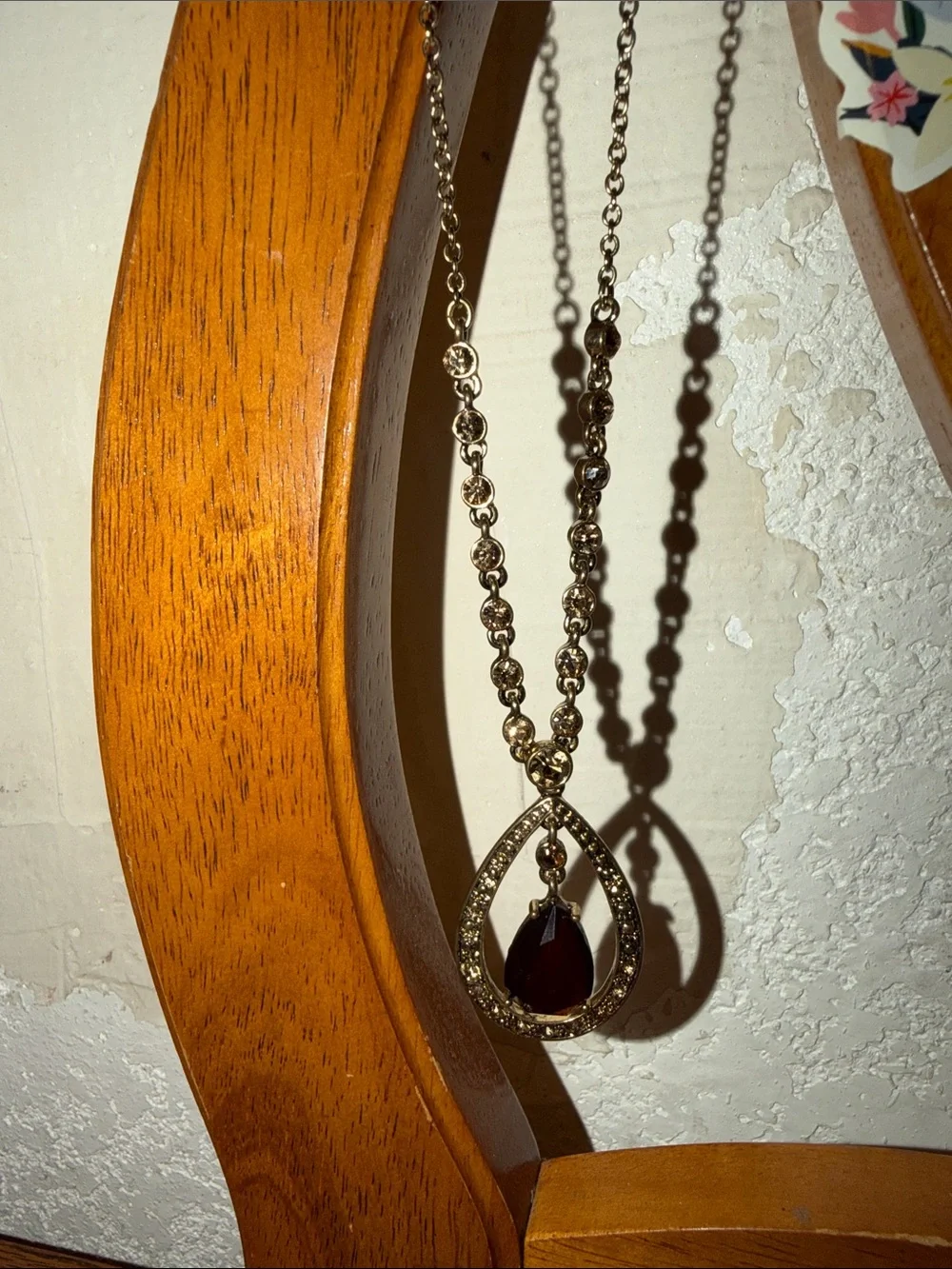 Gold Teardrop Pendant Necklace with Deep Red Stone